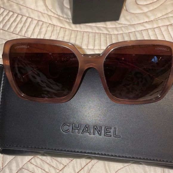 CHANEL sunglasses  - Picture 1 of 2